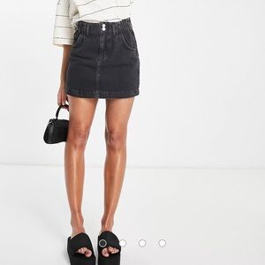Topshop paperbag skirt in black wash size 12